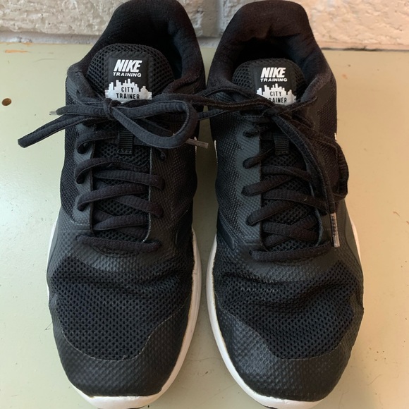 nike women's city cross trainer